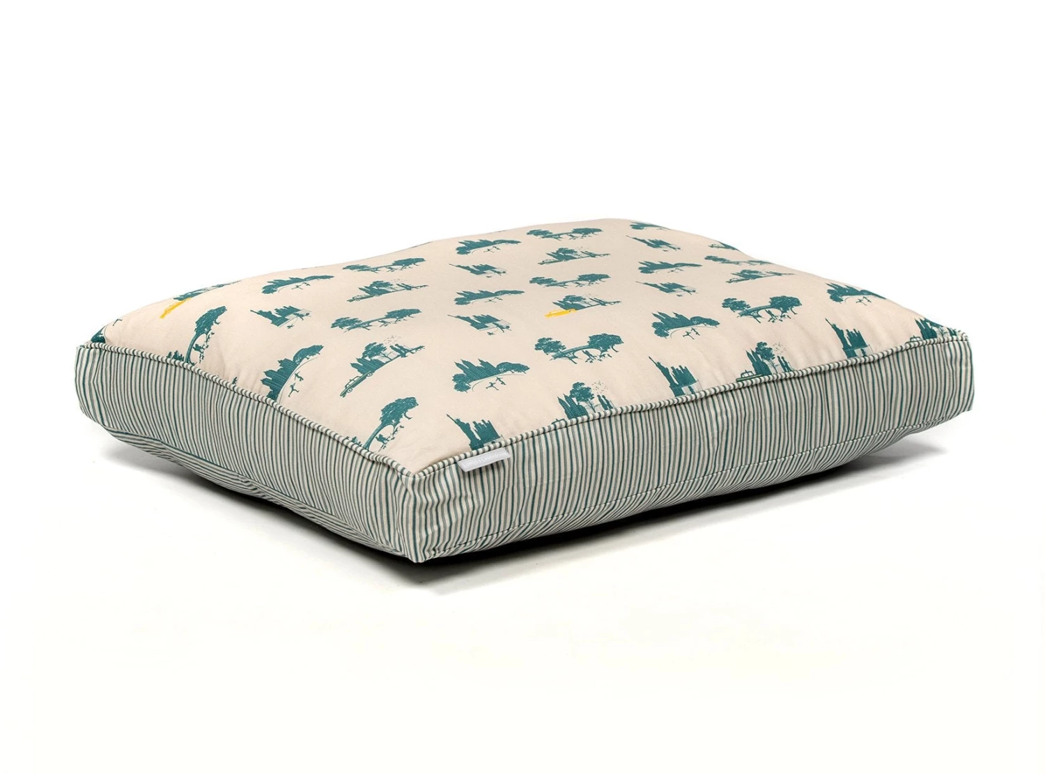 Flash Sale 🥰 Personalised 🐶 Dog Cushion in Central Park by Lords & Labradors 🔔 4 Flash Sale 🥰 Personalised 🐶 Dog Cushion in Central Park by Lords & Labradors 🔔 - Image 4