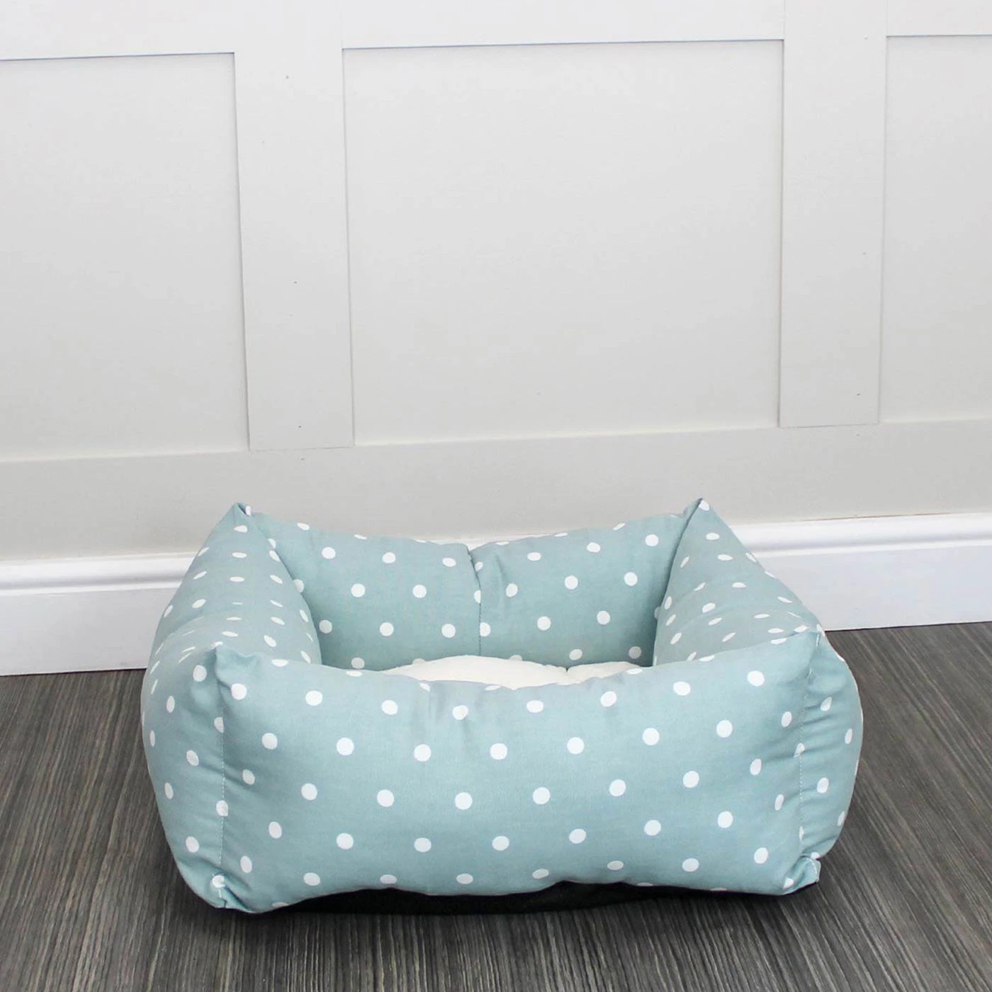 New ๐ฅ Lords & Labradors Box Bed For ๐ Dogs - Spots & Stripes Collection ๐ 5 New ๐ฅ Lords & Labradors Box Bed For ๐ Dogs - Spots & Stripes Collection ๐ - Image 5