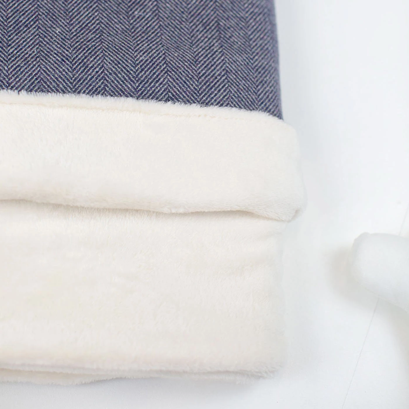 Buy 🎁 Cat & Kitten Neutral Tweed Blanket By Lords & Labradors 👍 7 Buy 🎁 Cat & Kitten Neutral Tweed Blanket By Lords & Labradors 👍 - Image 7