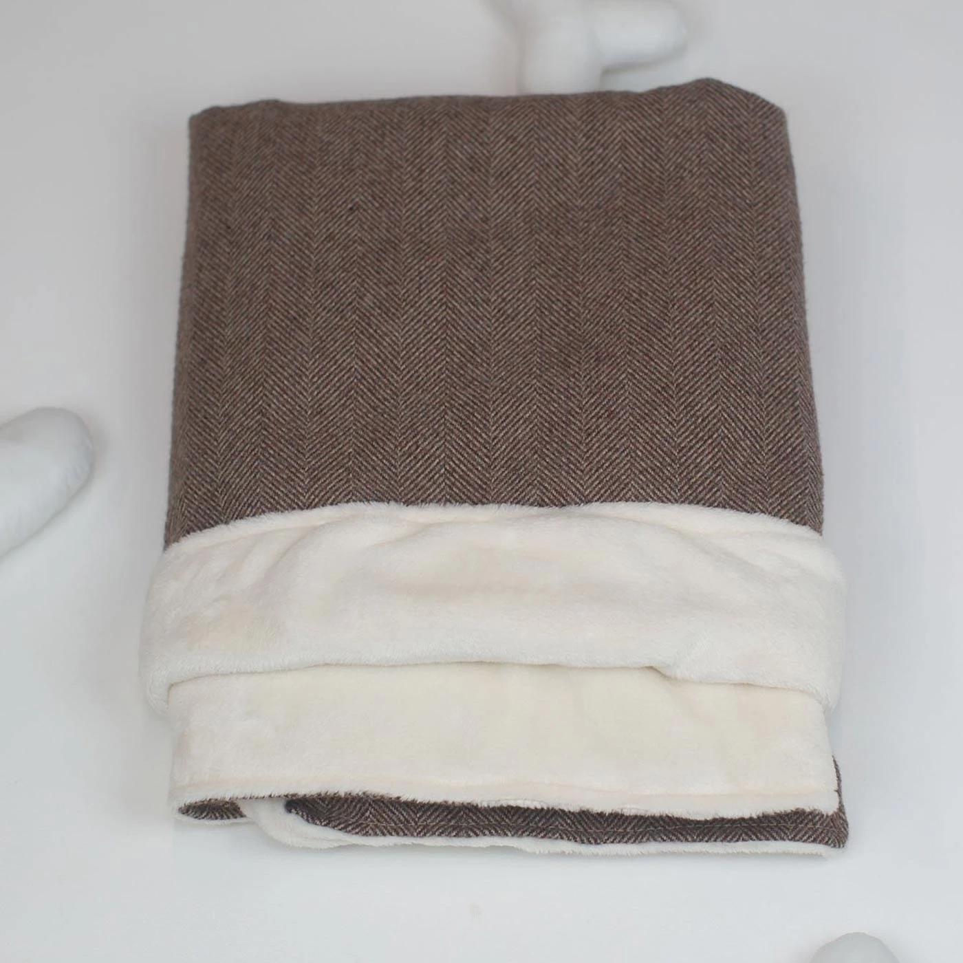 Flash Sale ๐ Dog & Puppy Cosy Tweed Blanket By Lords & Labradors ๐ฏ 3 Flash Sale ๐ Dog & Puppy Cosy Tweed Blanket By Lords & Labradors ๐ฏ - Image 3