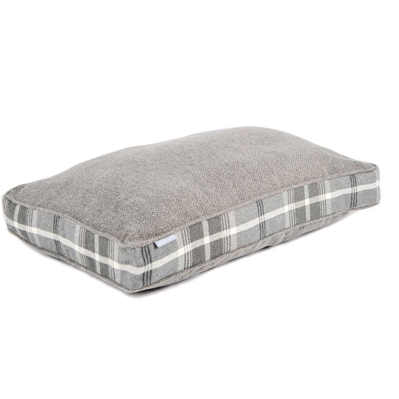 Coupon ✔️ Dog Cushion in Balmoral Dove Grey Tweed by Lords & Labradors ⭐ 4 Coupon ✔️ Dog Cushion in Balmoral Dove Grey Tweed by Lords & Labradors ⭐ - Image 4