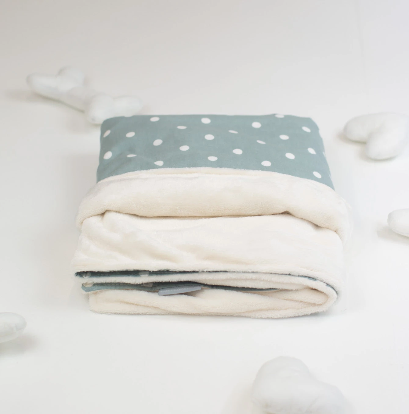 Outlet โ Personalised ๐ถ Dog & Puppy Blanket By Lords & Labradors - Spots & Stripes collection ๐ 4 Outlet โ Personalised ๐ถ Dog & Puppy Blanket By Lords & Labradors - Spots & Stripes collection ๐ - Image 4