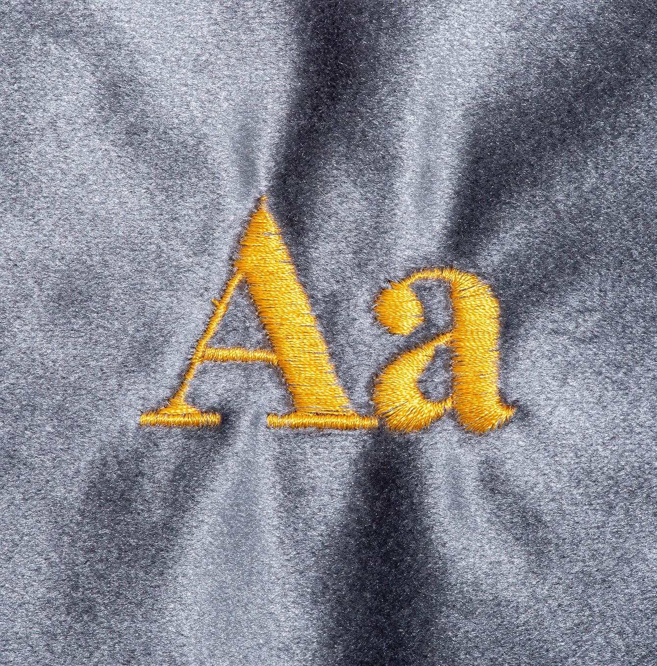 New 🌟 Personalised Cat & Kitten Blanket in Velvet & Sherpa Fleece By Lords & Labradors ❤️ 5 New 🌟 Personalised Cat & Kitten Blanket in Velvet & Sherpa Fleece By Lords & Labradors ❤️ - Image 5