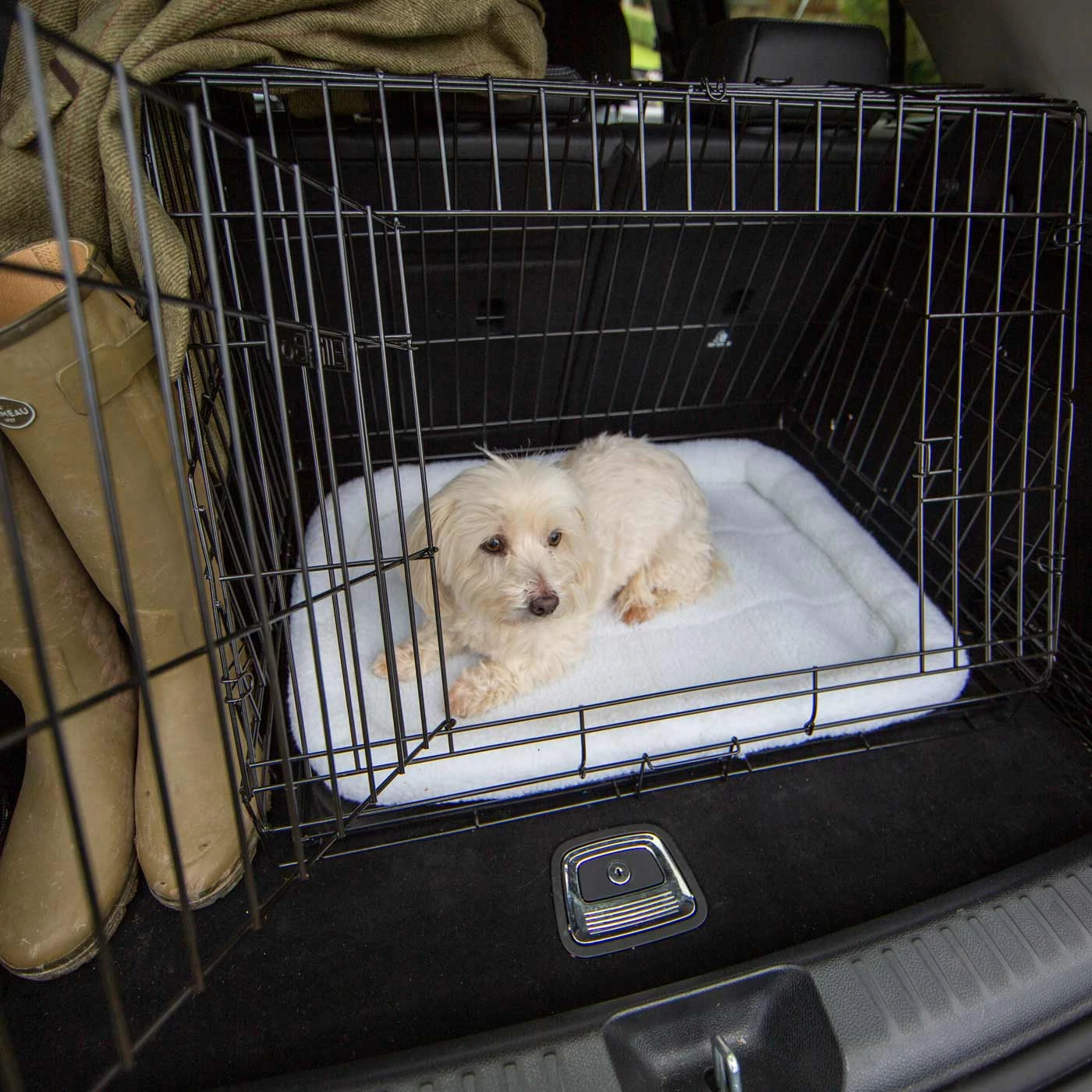 New 😉 Ellie Bo Slanted Deluxe Car Crate - Size S-M ⌛ 3 New 😉 Ellie Bo Slanted Deluxe Car Crate - Size S-M ⌛ - Image 3