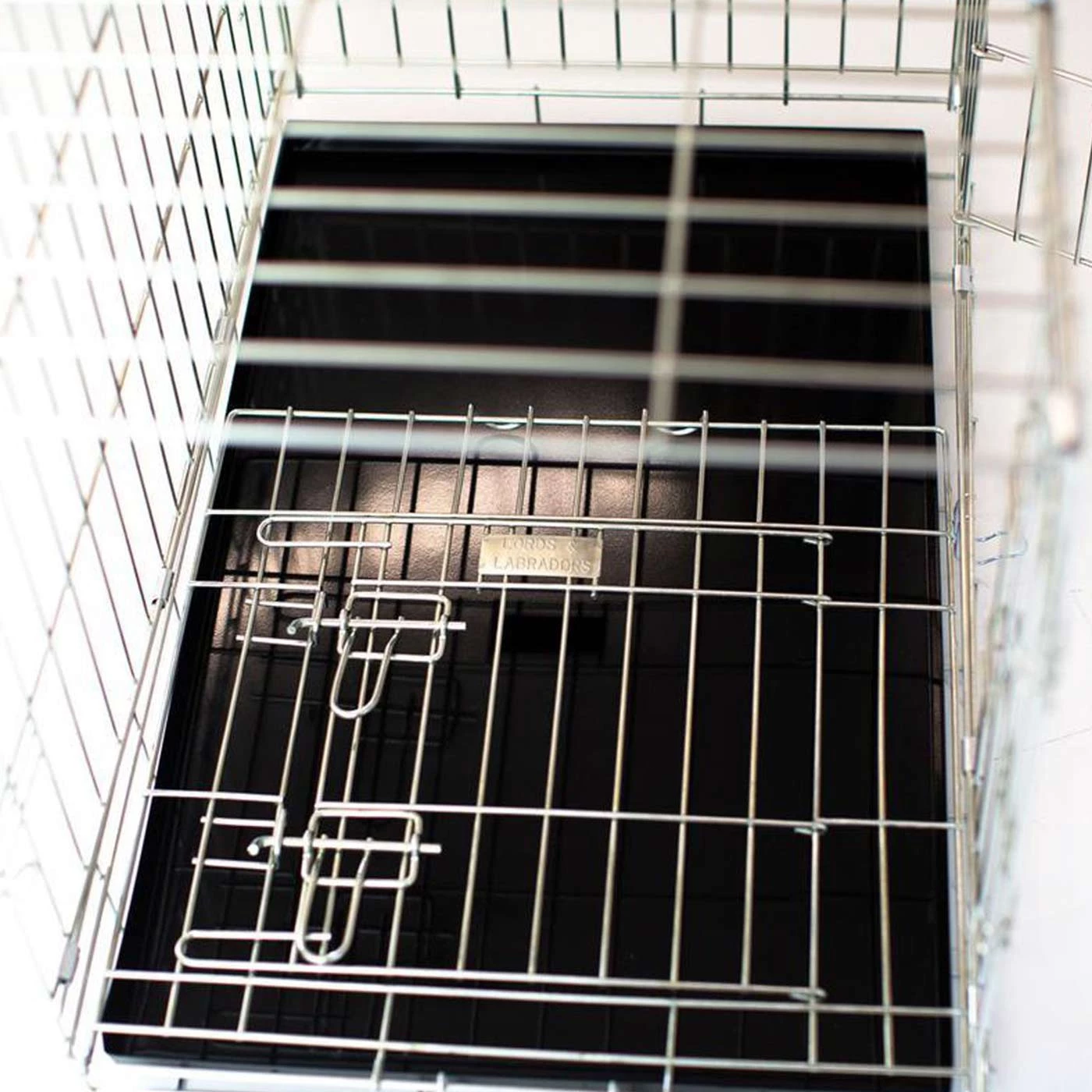 Best Pirce 🔥 Lords & Labradors Heavy Duty Silver Deluxe 🐕 Dog Crate - Size S-XXL 🔥 4 Best Pirce 🔥 Lords & Labradors Heavy Duty Silver Deluxe 🐕 Dog Crate - Size S-XXL 🔥 - Image 4
