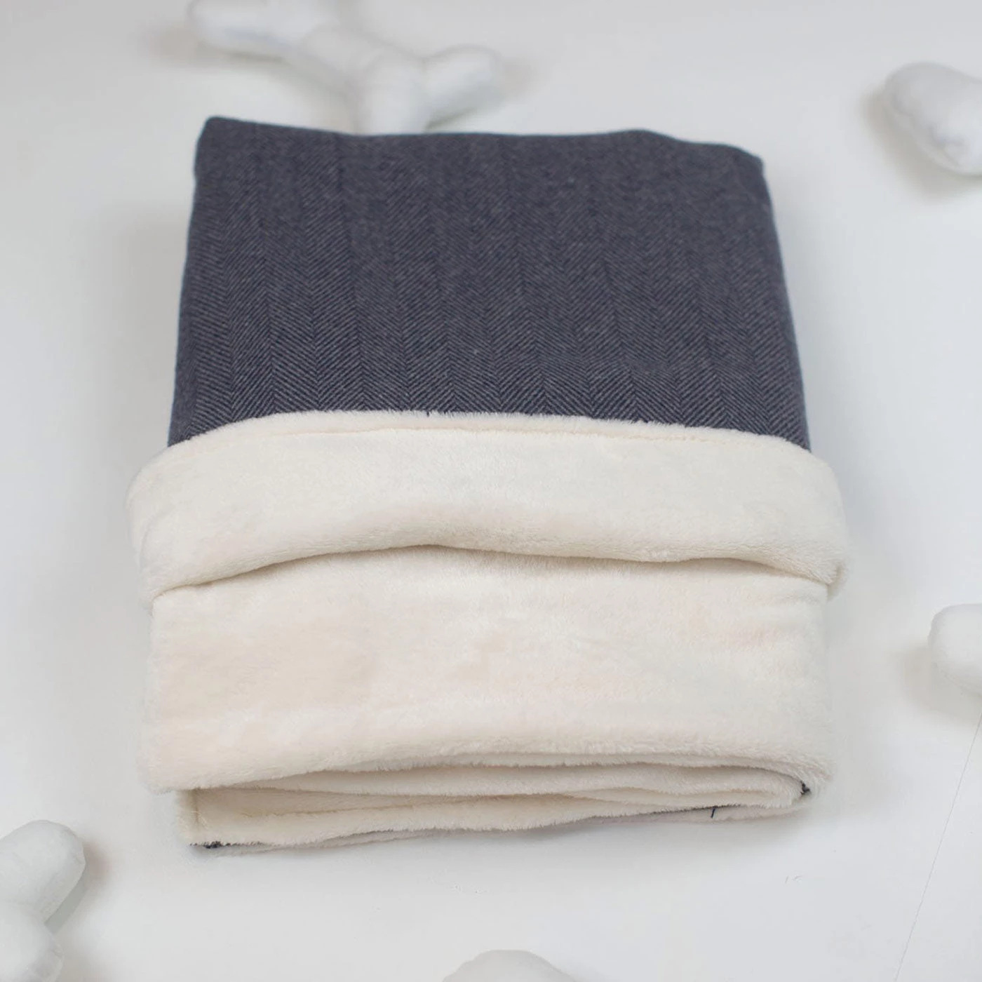 New 🔔 Personalised 🦮 Dog & Puppy Neutral Tweed Blanket By Lords & Labradors 👏 7 New 🔔 Personalised 🦮 Dog & Puppy Neutral Tweed Blanket By Lords & Labradors 👏 - Image 7