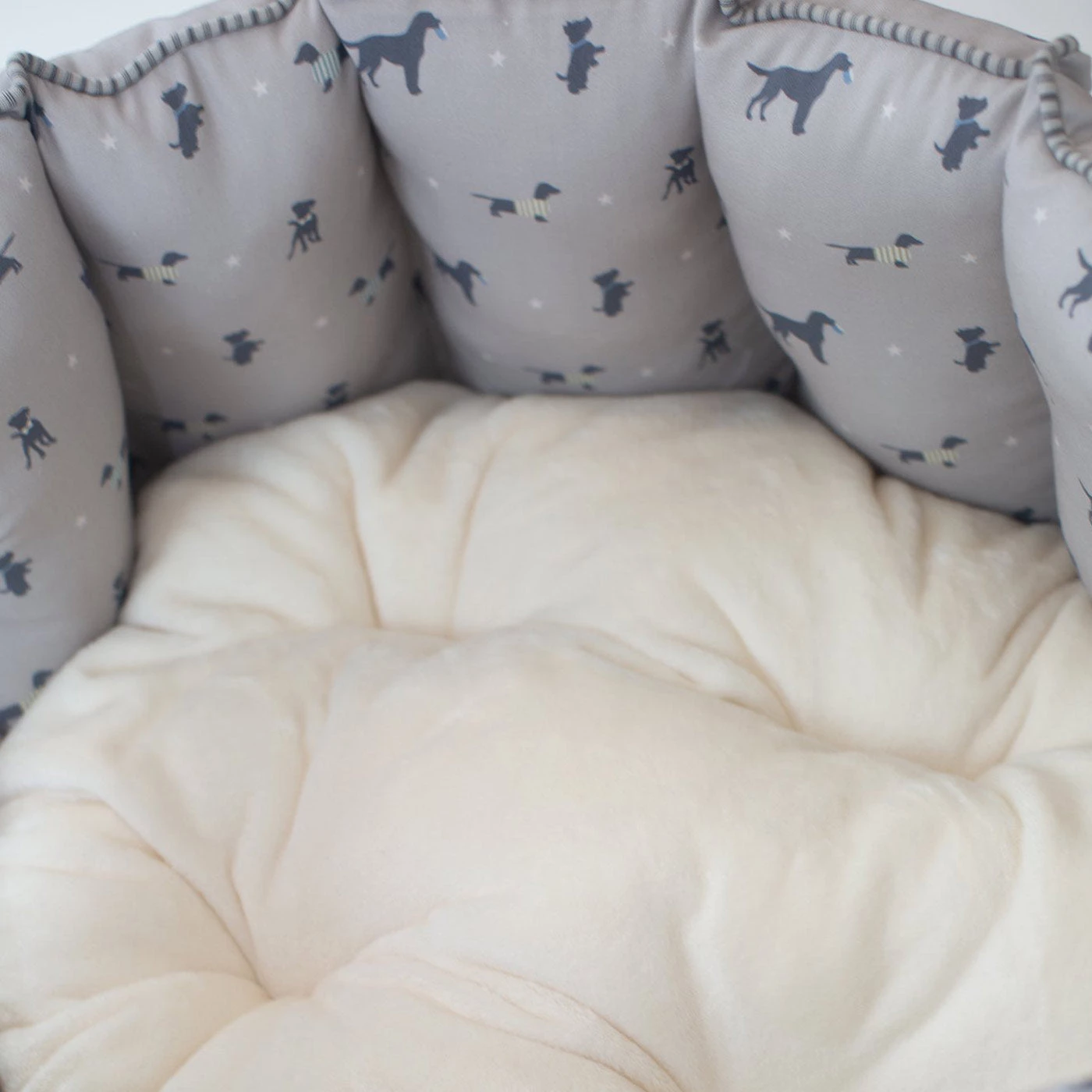 Cheapest ๐ Lords & Labradors Personalised High Wall Bed For ๐ฆฎ Dogs - Cosmopolitan ๐ฆฎ Dog ๐ 2 Cheapest ๐ Lords & Labradors Personalised High Wall Bed For ๐ฆฎ Dogs - Cosmopolitan ๐ฆฎ Dog ๐ - Image 2