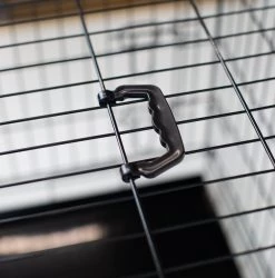 Outlet ⭐ Lords & Labradors Outlet PetGear Black 🐕 Dog Crate ✔️ -Lords & Labradors Sales petgear handle close up