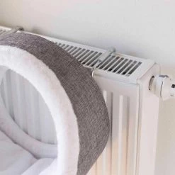 Cheapest 🌟 Trixie Radiator Cuddly Cat Cave ✨ -Lords & Labradors Sales radiator cuddly cave fixings close up