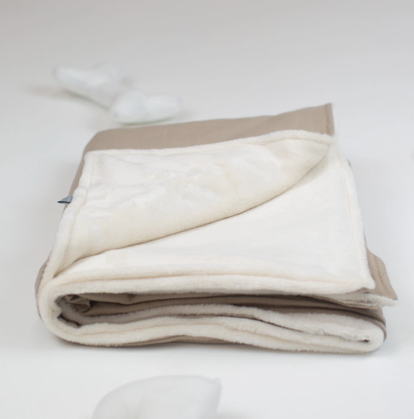 Deals โจ Personalised Cat & Kitten Savanna Blanket By Lords & Labradors ๐ 4 Deals โจ Personalised Cat & Kitten Savanna Blanket By Lords & Labradors ๐ - Image 4