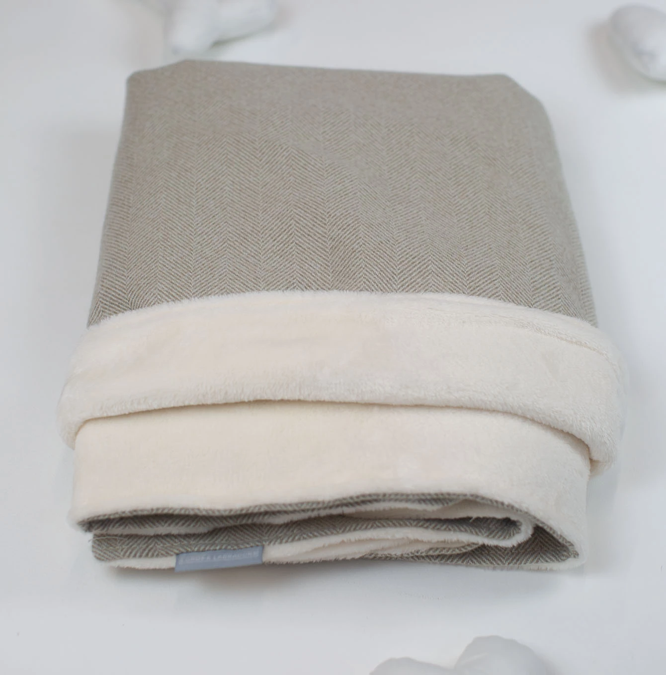 Top 10 🔥 Personalised Cat & Kitten Neutral Tweed Blanket By Lords & Labradors ❤️ 10 Top 10 🔥 Personalised Cat & Kitten Neutral Tweed Blanket By Lords & Labradors ❤️ - Image 10