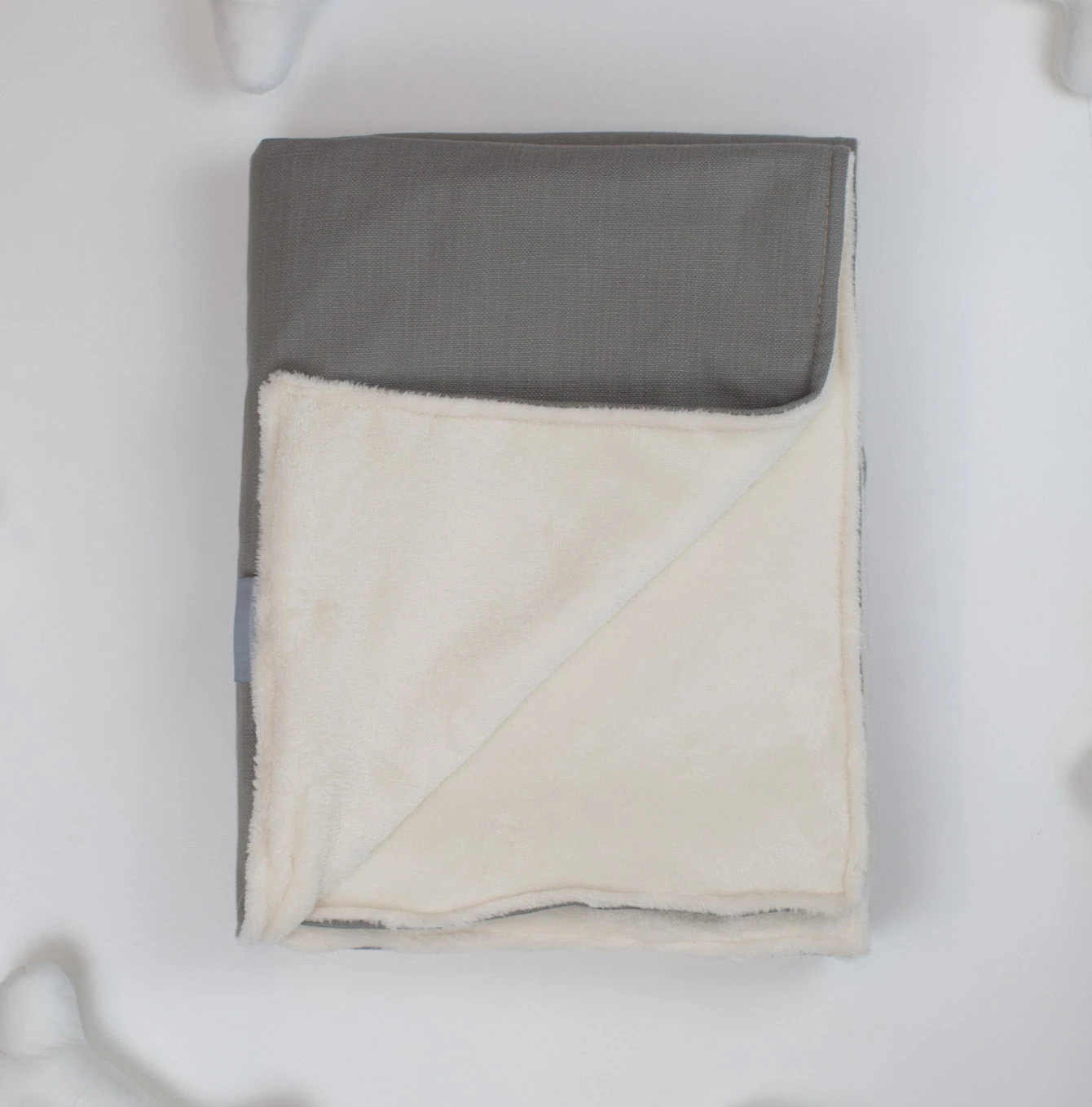 Deals โจ Personalised Cat & Kitten Savanna Blanket By Lords & Labradors ๐ 8 Deals โจ Personalised Cat & Kitten Savanna Blanket By Lords & Labradors ๐ - Image 8