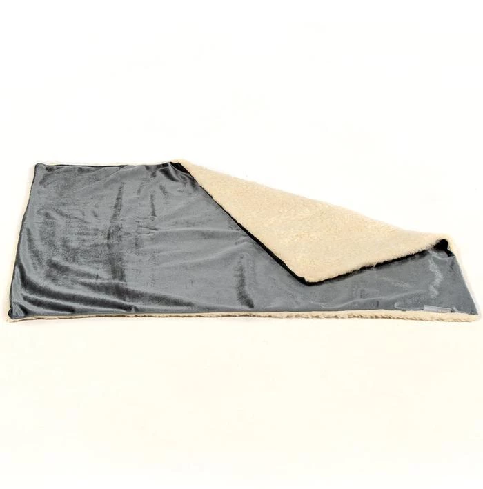 New 🌟 Personalised Cat & Kitten Blanket in Velvet & Sherpa Fleece By Lords & Labradors ❤️ 6 New 🌟 Personalised Cat & Kitten Blanket in Velvet & Sherpa Fleece By Lords & Labradors ❤️ - Image 6